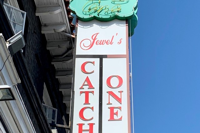 Jewel's Catch One Sign